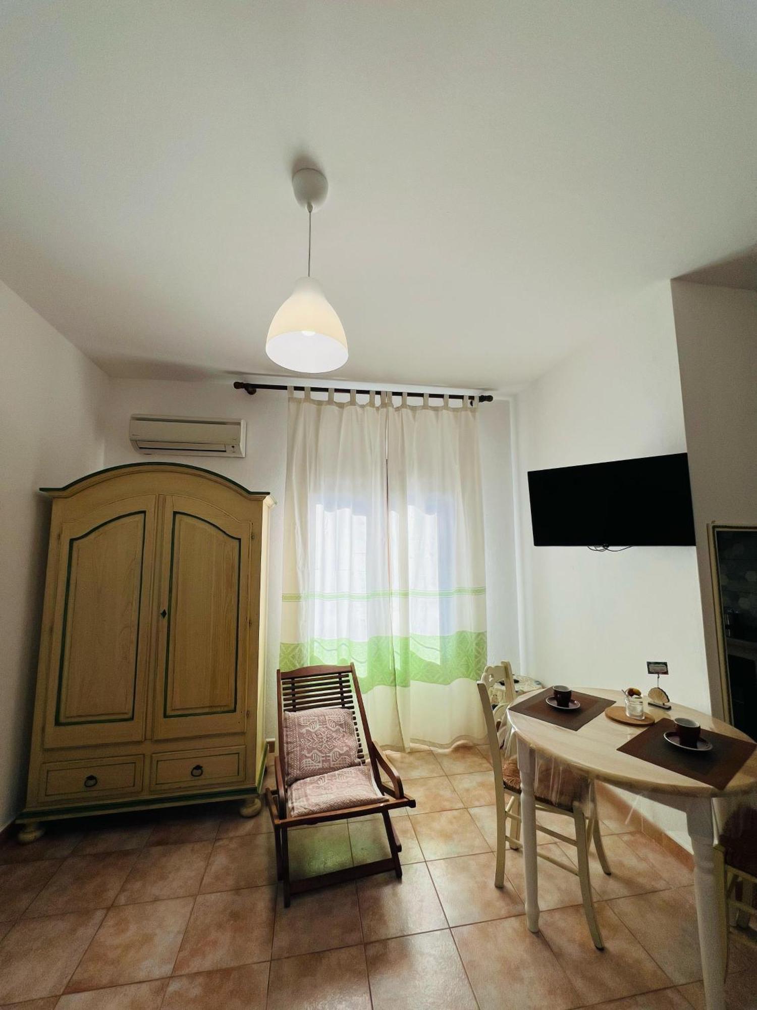 בארי סארדו Bed And Breakfast Le Petunie מראה חיצוני תמונה