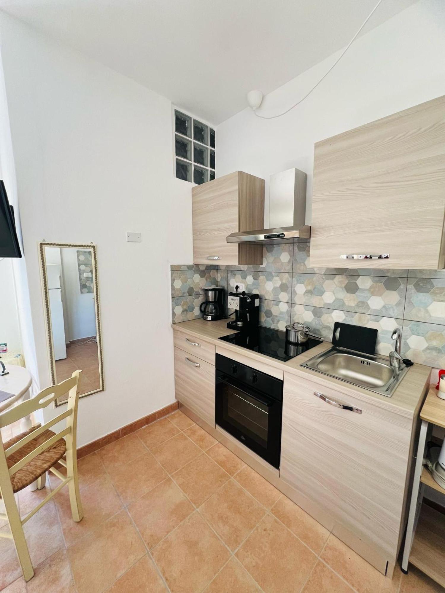 בארי סארדו Bed And Breakfast Le Petunie מראה חיצוני תמונה
