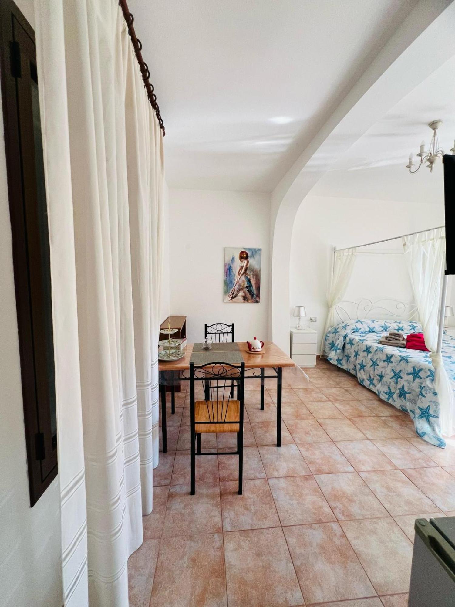 בארי סארדו Bed And Breakfast Le Petunie מראה חיצוני תמונה